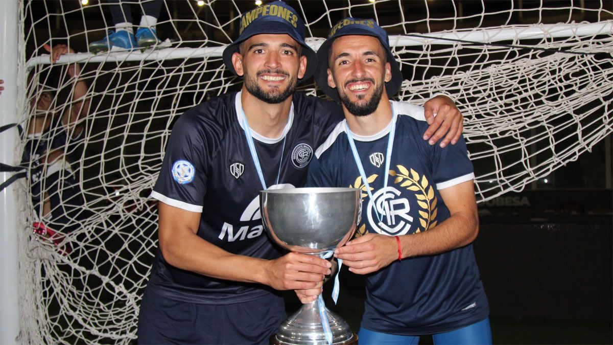 Victorio Ramis y Brian Sánchez, dos buenos valores de Independiente Rivadavia. Victorio Ramis y Brian Sánchez, dos buenos valores de Independiente Rivadavia.