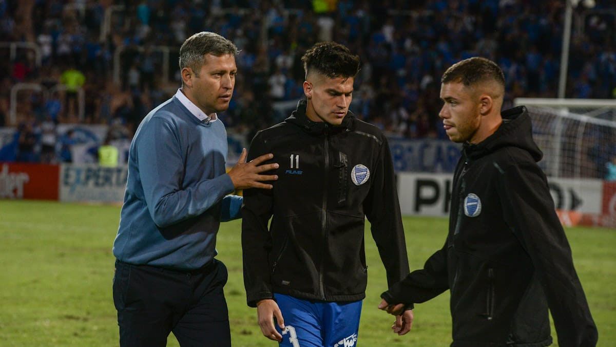 Diego Flores está en la cuerda floja por los malos resultados en Godoy Cruz.