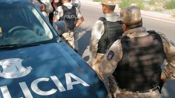 Deben operar al perro que salvó a un hombre que fue atacado por un chancho jabalí Deben operar al perro que salvó a un hombre que fue atacado por un chancho jabalí
