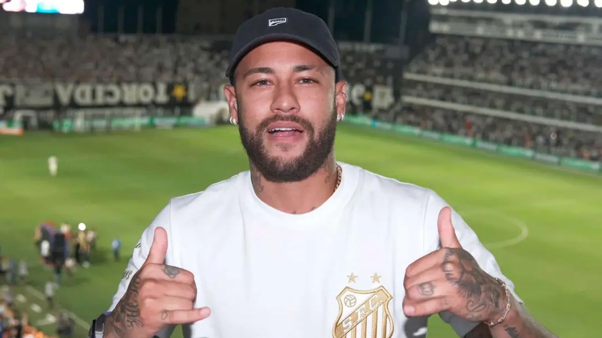 Neymar en el estadio de Villa Belmiro.