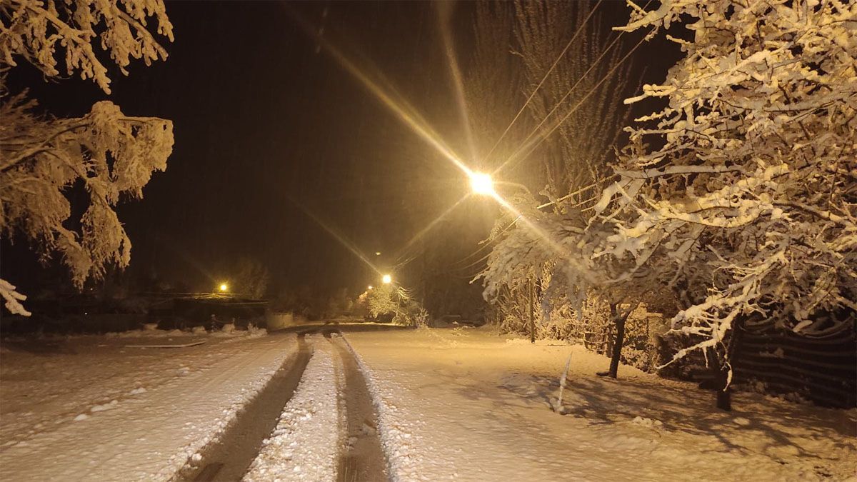 Ya se registran las primeras pompas de nieve en el Gran Mendoza. Imagen de archivo.