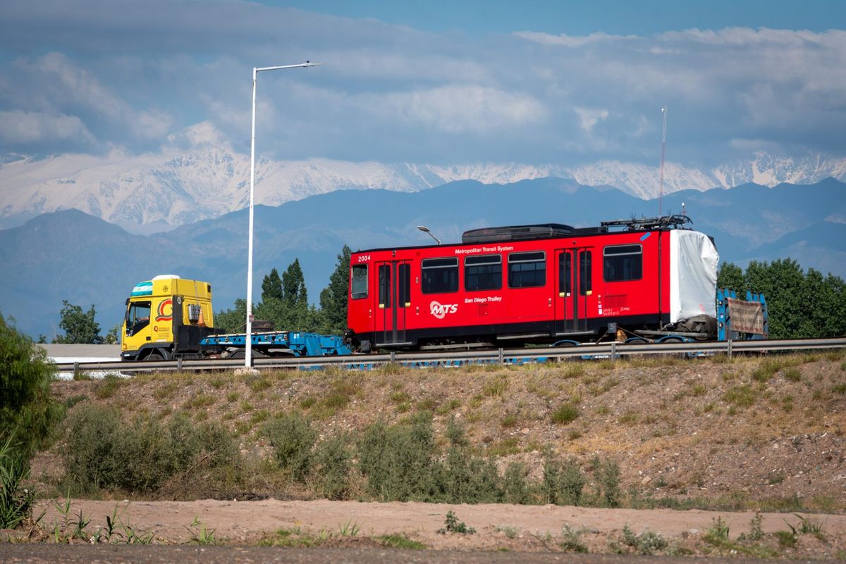 Mendoza ya recibió 27 de las 39 unidades del Metrotranvía. Mendoza ya recibió 27 de las 39 unidades del Metrotranvía.
