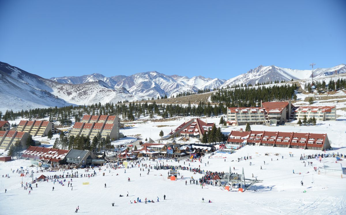 La localidad malargüina de Las Leñas tuvo picos de ocupación del 100% durante la segunda semana de vacaciones de invierno. La localidad malargüina de Las Leñas tuvo picos de ocupación del 100% durante la segunda semana de vacaciones de invierno.