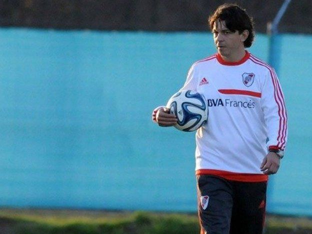 El plantel de River llegó a Miami para seguir la pretemporada