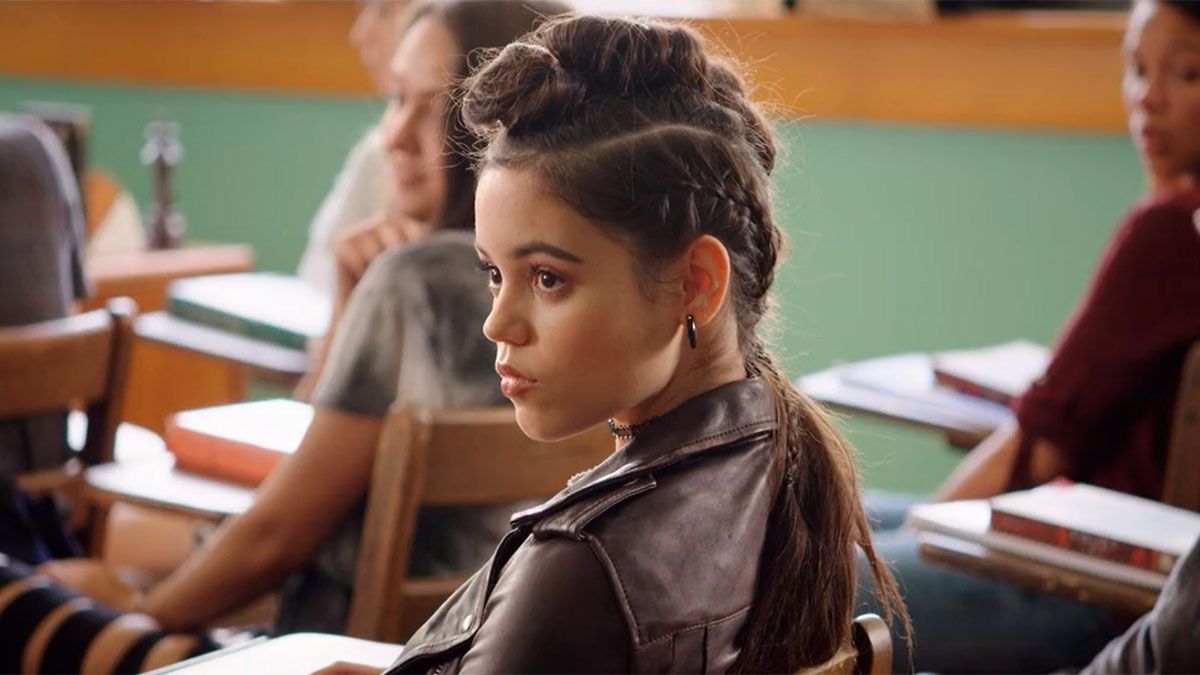 Ante el furor Merlina, Jenna Ortega es parte de una película que la rompe  en Netflix