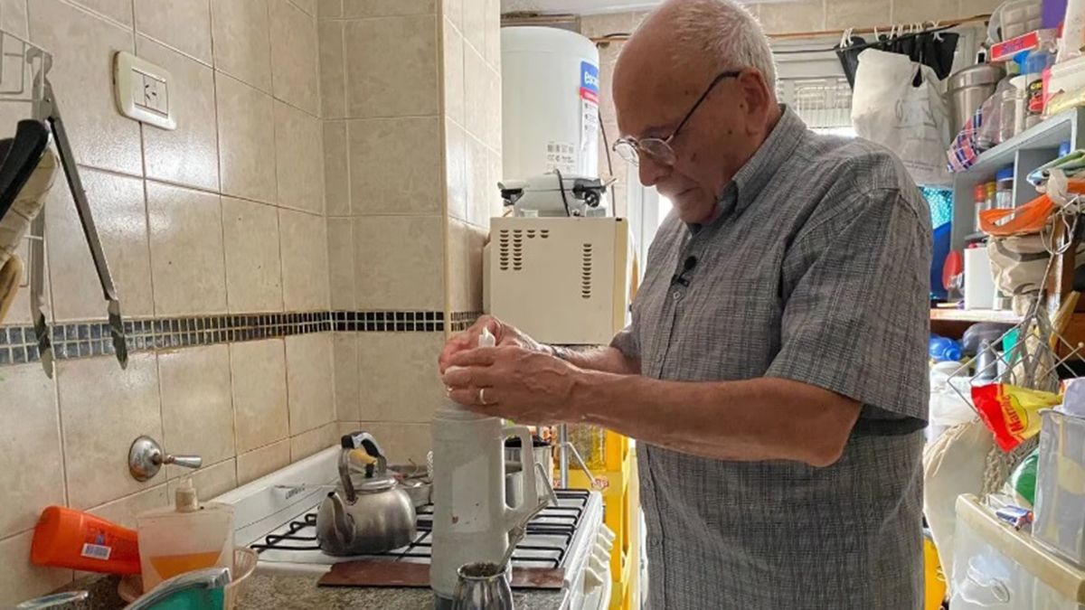 Francisco sufrió últimamente problemas de salud y a veces no puede acompañar a su pareja en la recorrida Francisco sufrió últimamente problemas de salud y a veces no puede acompañar a su pareja en la recorrida