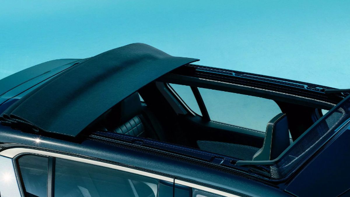 Detalle del R4 descapotable.