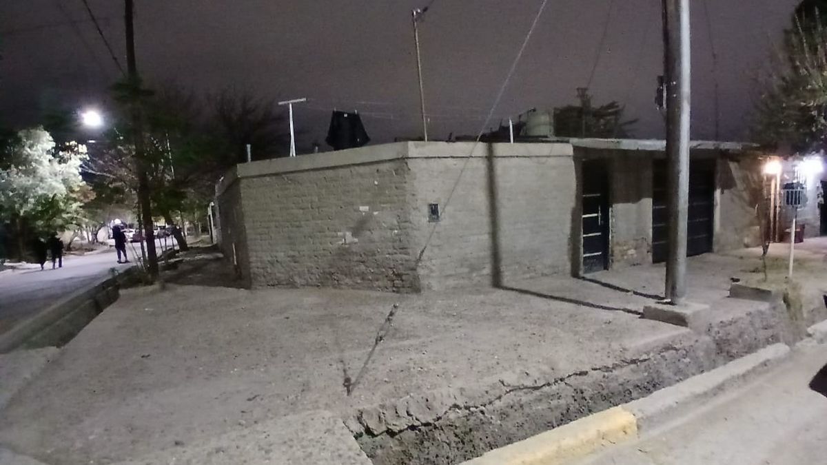 El Mata Policías tenía prisión domiciliaria en la casa de su madre, en el barrio San Martín, de Capital. El Mata Policías tenía prisión domiciliaria en la casa de su madre, en el barrio San Martín, de Capital.