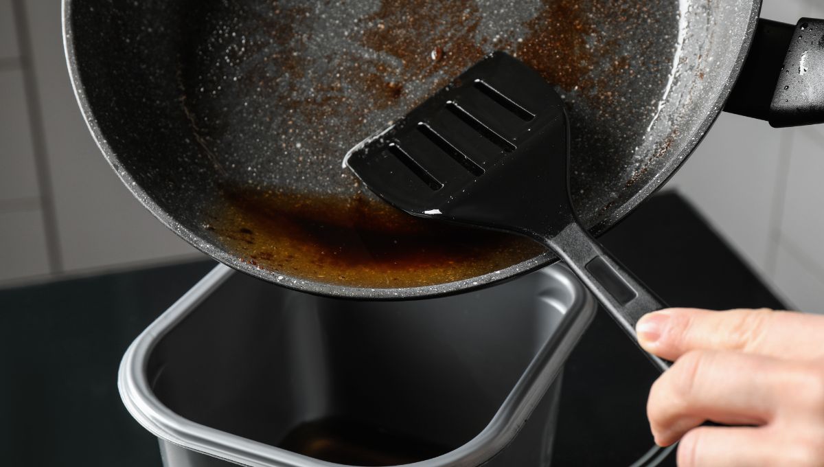 Aceite de cocina usado. Aceite de cocina usado.