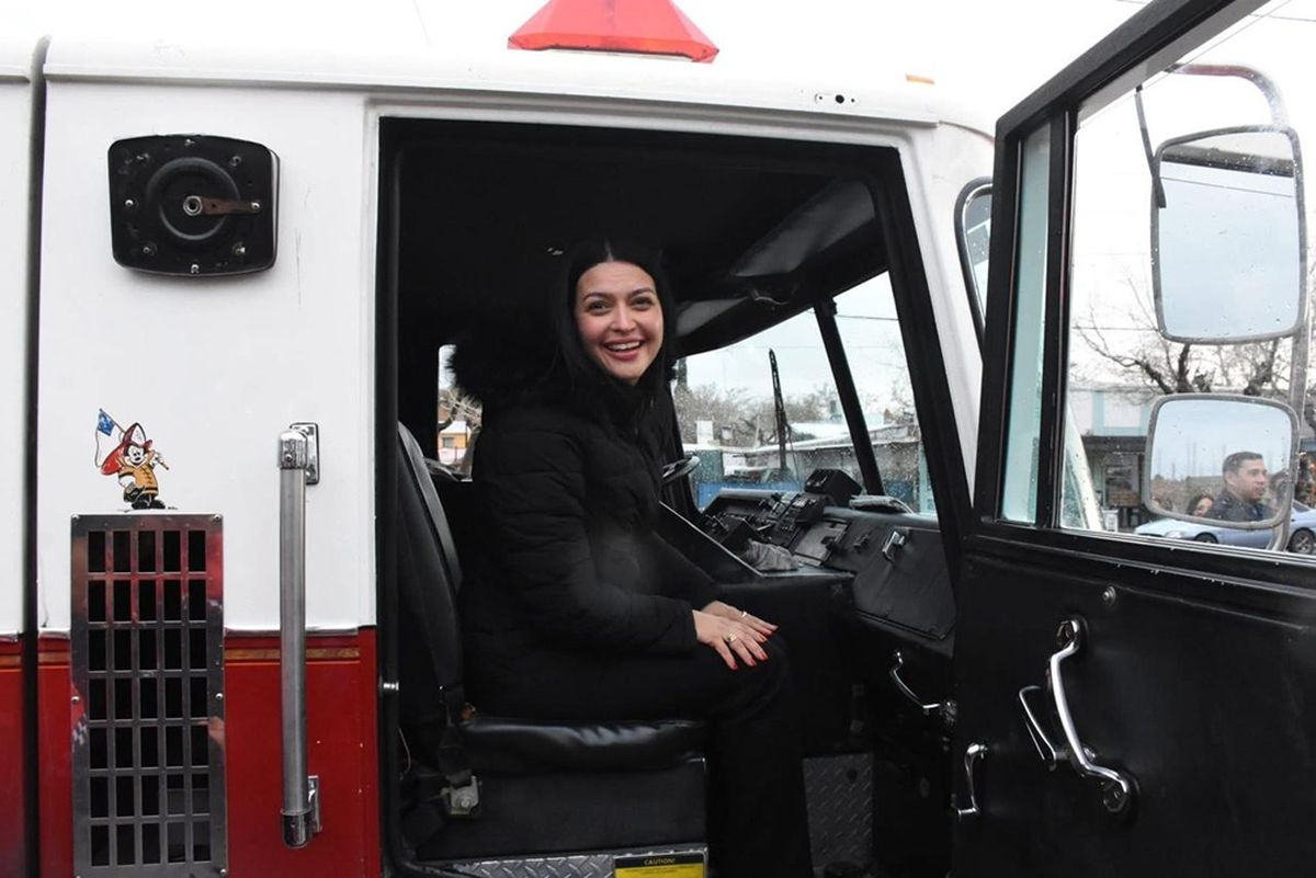 La Intendenta Municipal Flor Destéfanis, celebró junto al cuartel de bomberos voluntarios de Santa Rosa. La Intendenta Municipal Flor Destéfanis, celebró junto al cuartel de bomberos voluntarios de Santa Rosa.