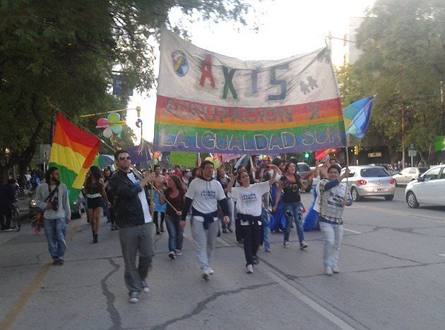 En paz se desarrolló la tercera marcha por el orgullo gay en la ciudad