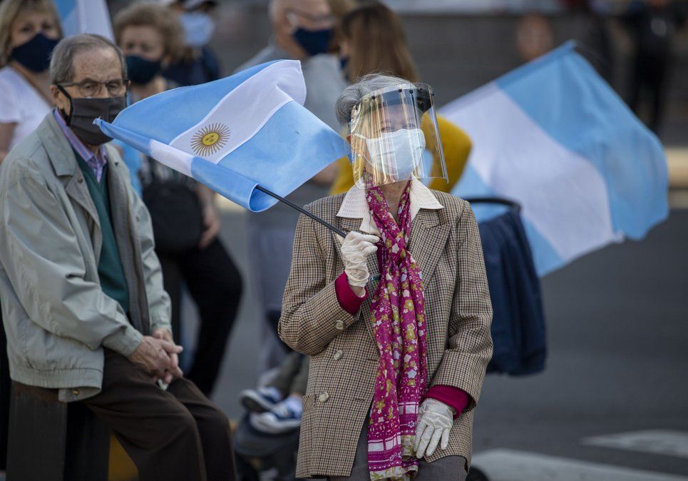 Coronavirus en Argentina. Esta vez la cntidad de contagios no superó los 10 mil.