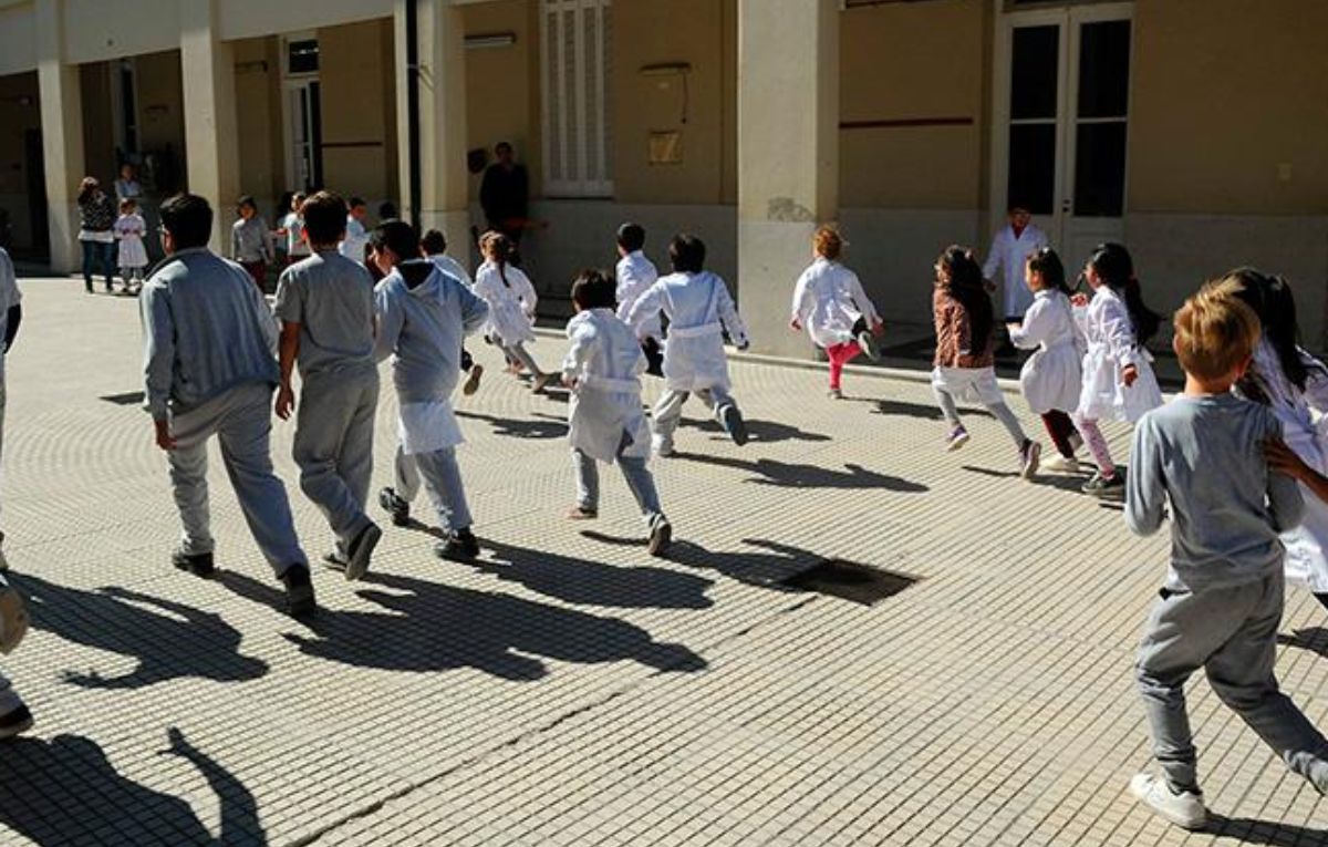 En Mendoza una normativa de hace 22 años regula los recreos para evitar accidentes.