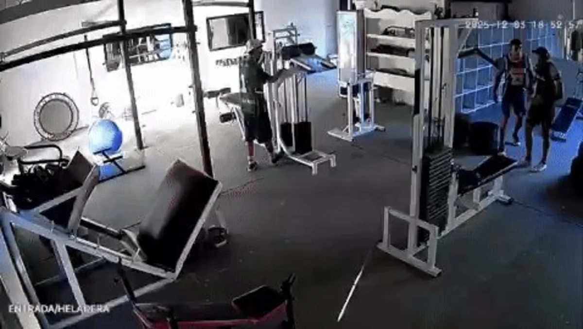 Cobarde ataque. Un profesor de gimnasia y boxeador profesional fue brutalmente atacado por un hombre.