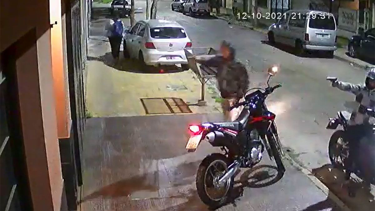 Motochorros asesinaron a balazos a un subcomisario