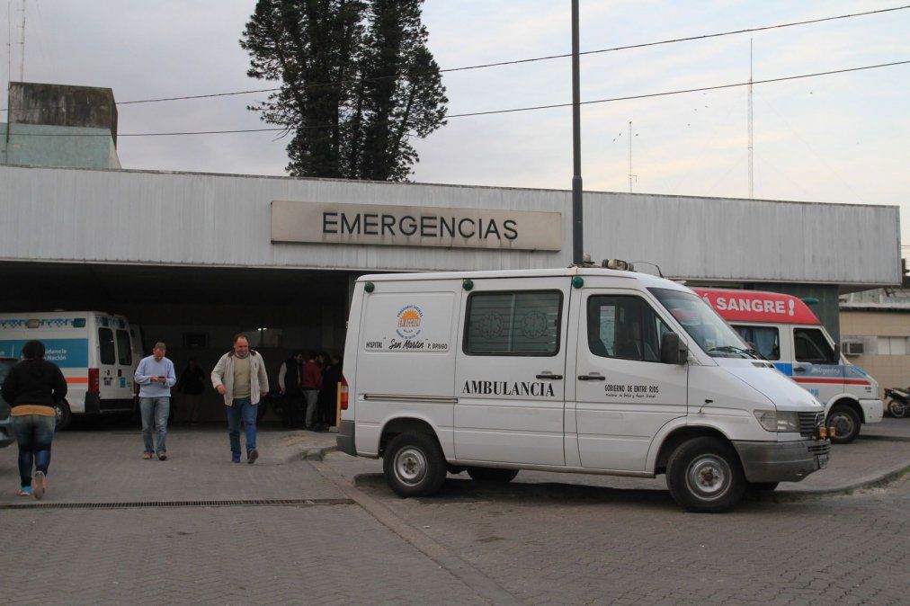 Allanaron tres viviendas en Anacleto Medina por el adolescente baleado en Anacleto Medina norte