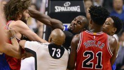 ¡Piñas en la NBA! Inesperada pelea en Toronto Raptors- Chicago Bulls
