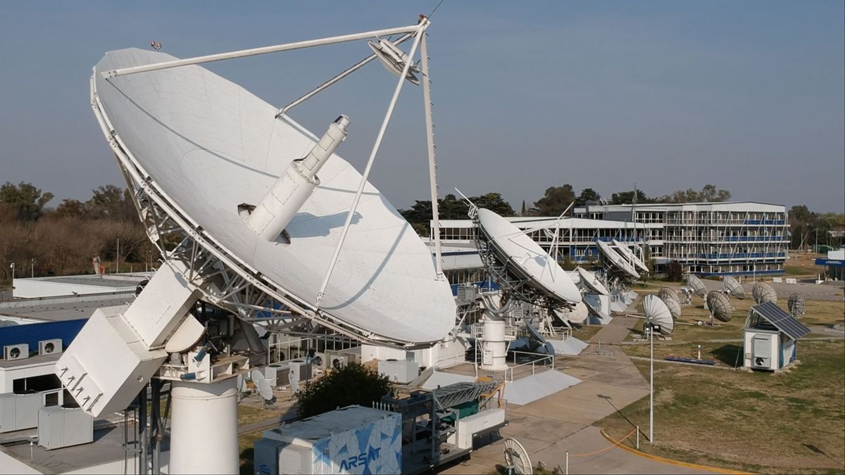 Una de las antenas de Arsat. Una de las antenas de Arsat.