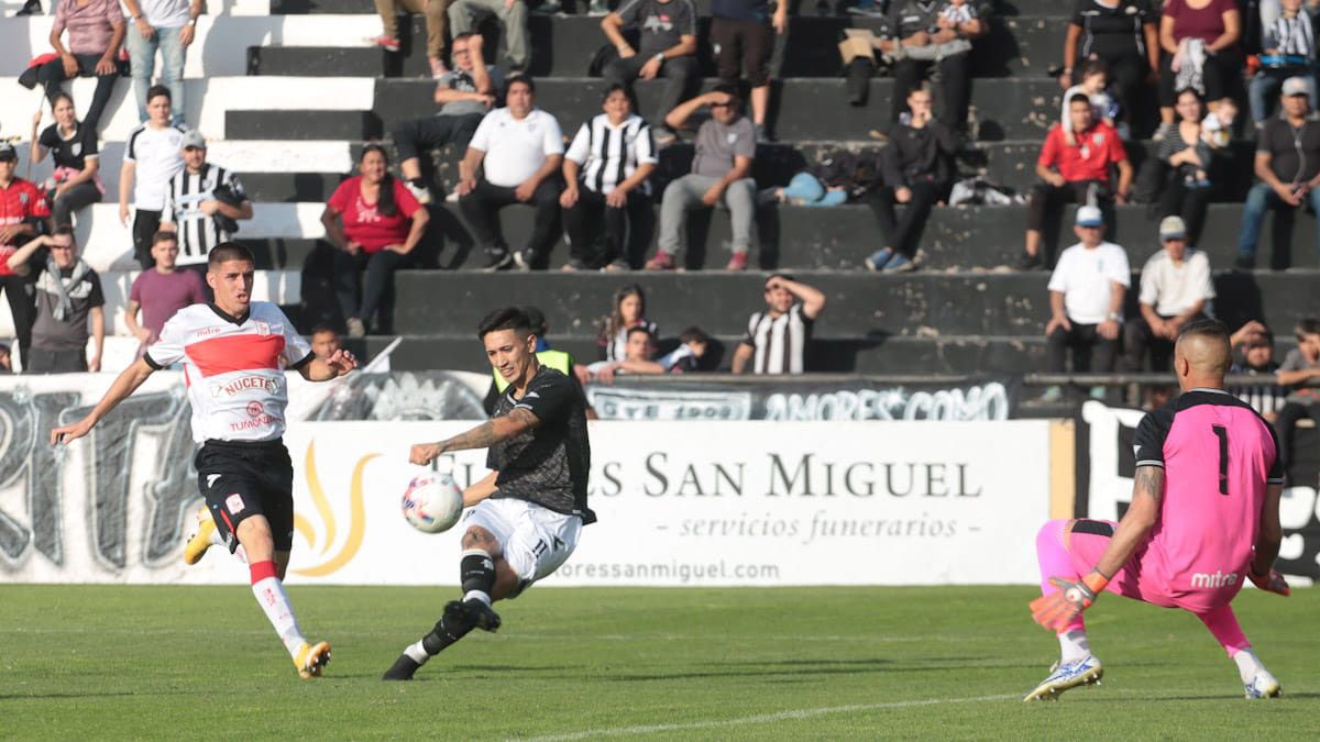Santiago Solari está enfocado en el choque ante Estudiantes de Río Cuarto.