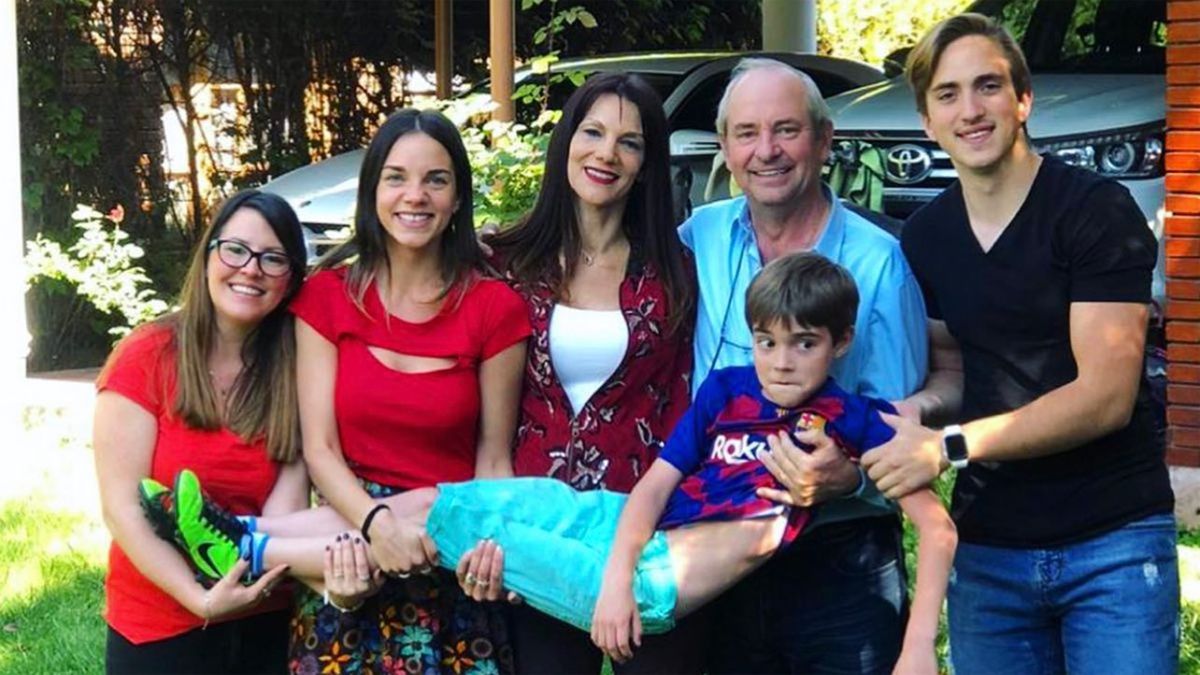 La familia de Giuliana Lucoski espera que evolucione favorablemente y salga adelante.