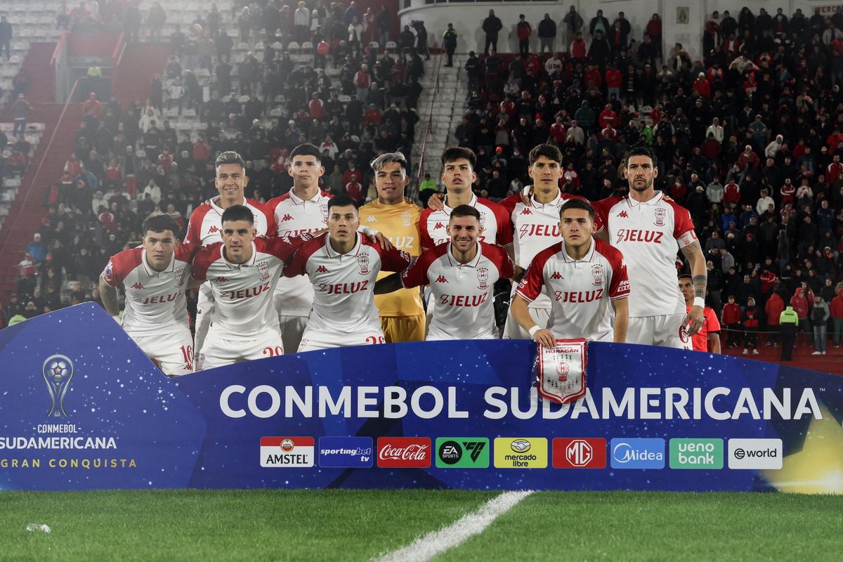 Huracán venció al Corinthians con suplentes y lo eliminó.