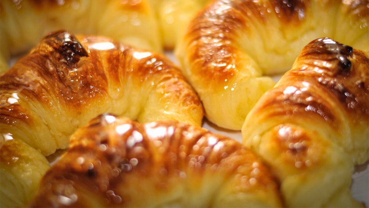 Nada más rico que hacer unas medialunas caseras