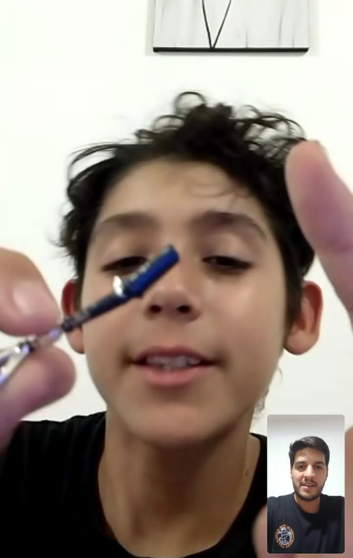 El contacto por videoconferencia entre Ismael y Diego.