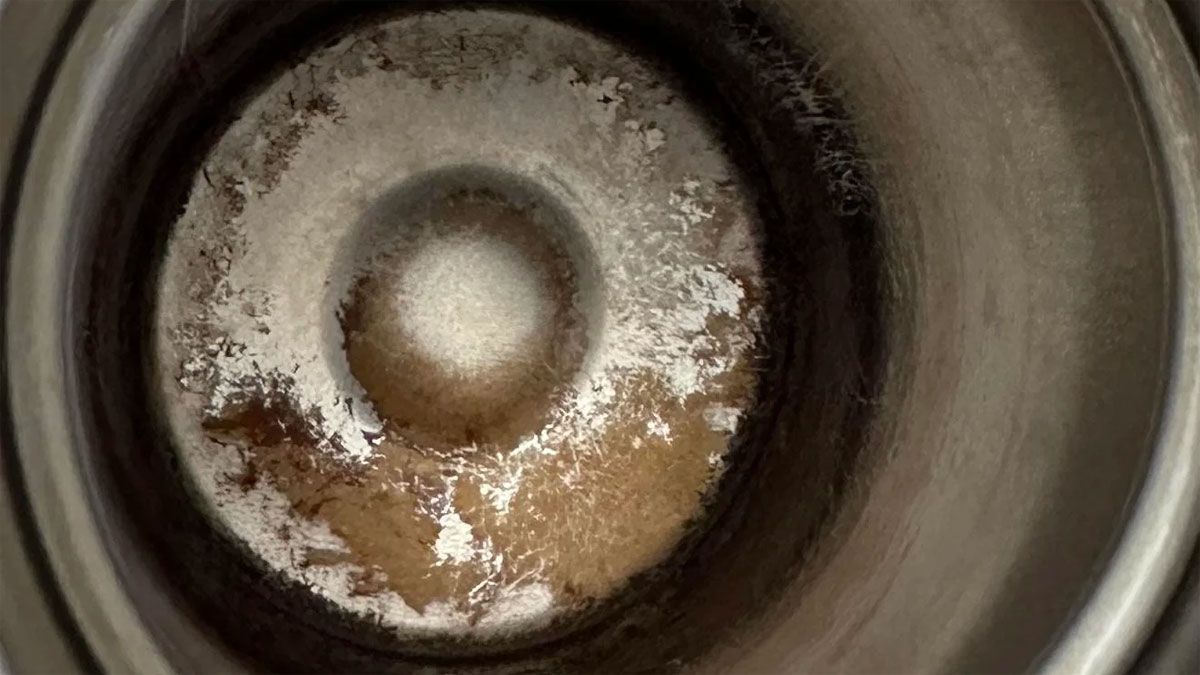 Es muy fácil limpiar el interior del termo