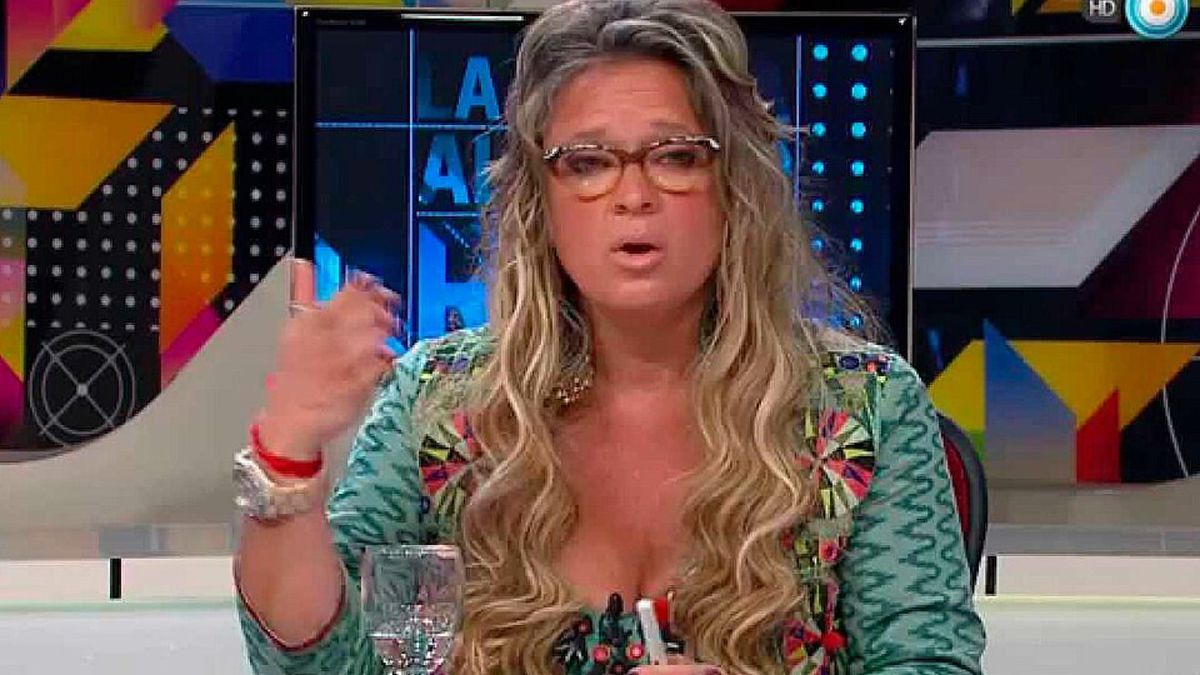 Pesar por la muerte de la periodista K Mariana Moyano, tras permanecer varios días internada en el Instituto del Quemado Pesar por la muerte de la periodista K Mariana Moyano, tras permanecer varios días internada en el Instituto del Quemado