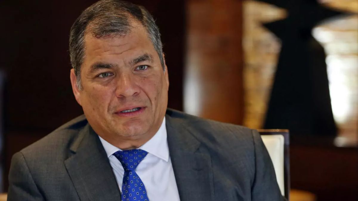 El ex presidente de Ecuador Rafael Correa, quien fue condenado a 8 aós de prisión y prohibido a presentarse en candidaturas de por vida