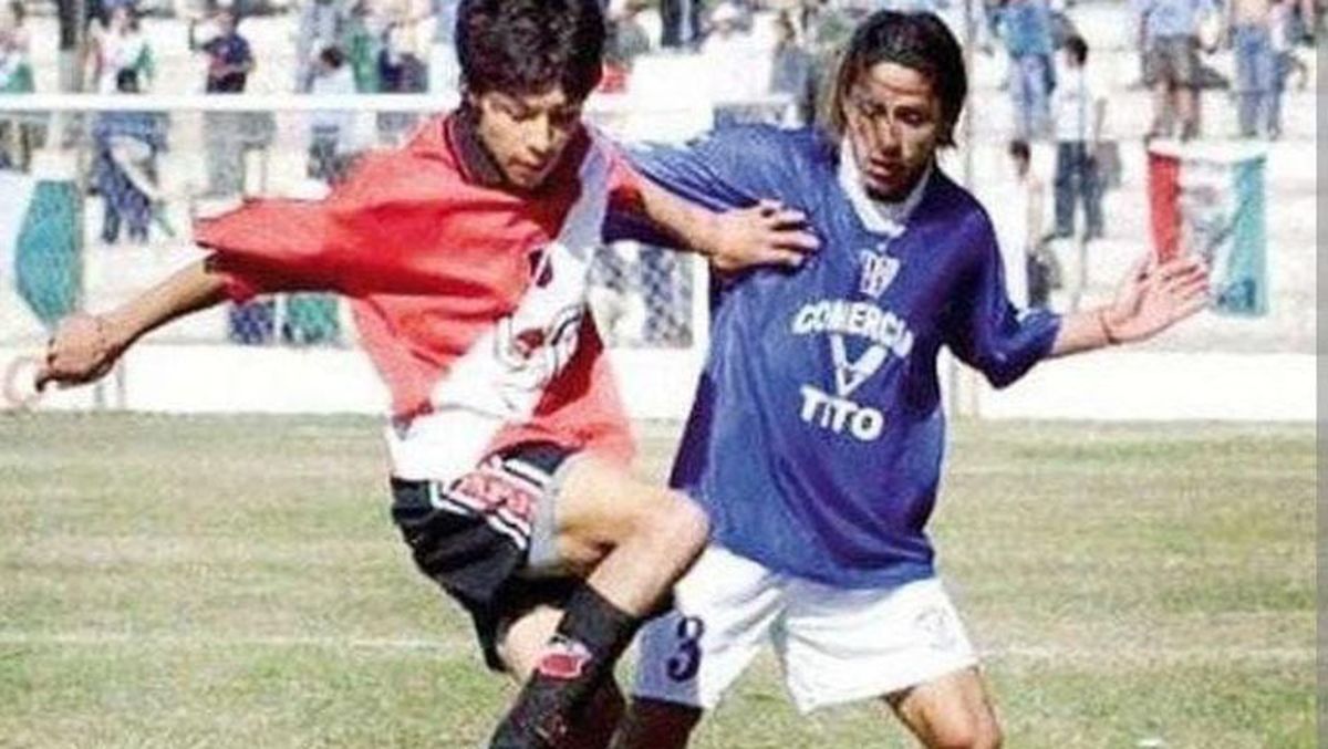 Sus inicios. Enzo debutó a los 16 años en Deportivo Maipú, donde prometió retirarse. Sus inicios. Enzo debutó a los 16 años en Deportivo Maipú, donde prometió retirarse.