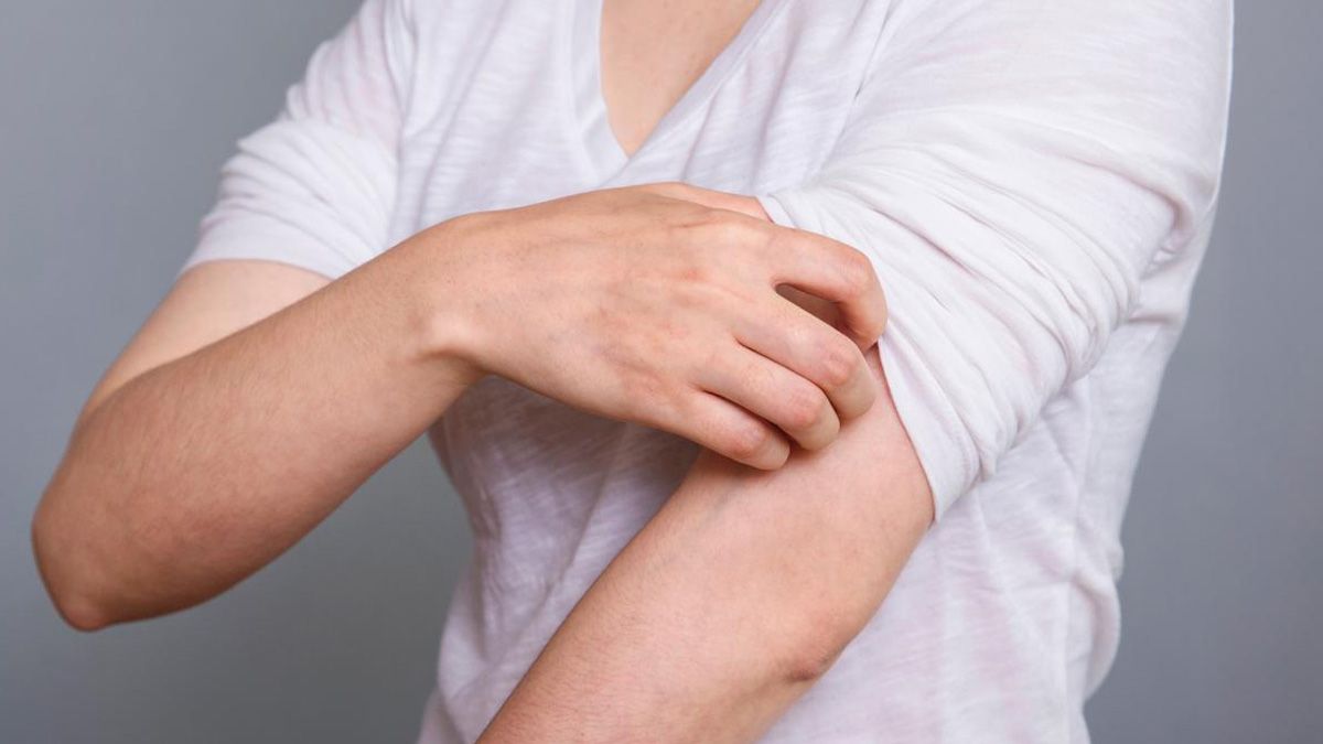 Se estima que 1 de cada 3 mujeres sufrirán una fractura por osteoporosis después de los 50 años Se estima que 1 de cada 3 mujeres sufrirán una fractura por osteoporosis después de los 50 años