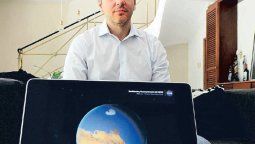 El científico mendocino que busca vida en Marte y tiene planeta propio
