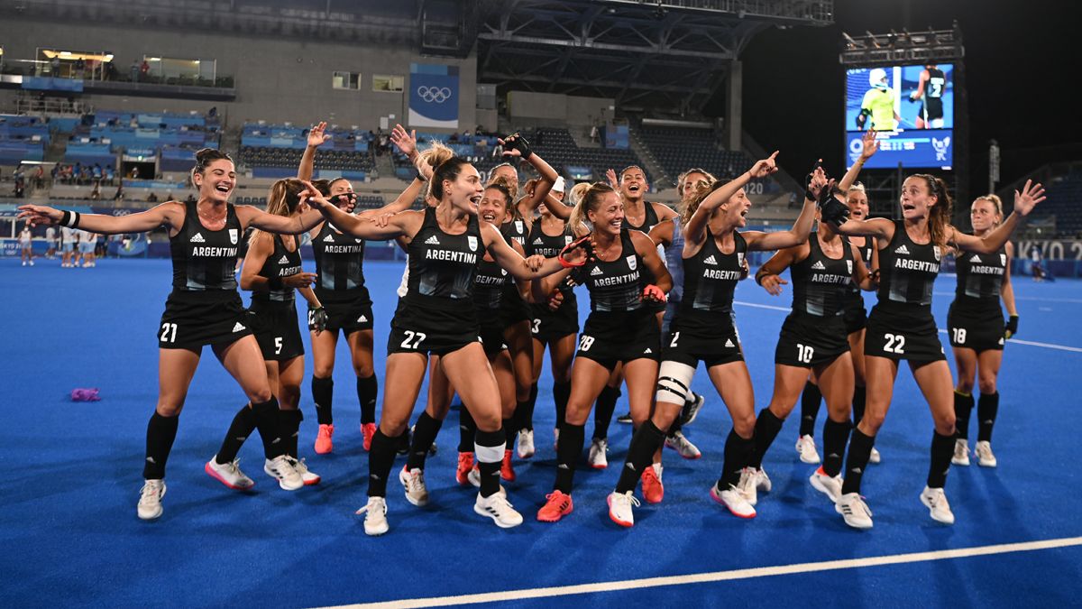 Las Leonas siguen haciendo historia y van por el oro