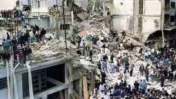 Conmemoran el 23 aniversario del atentado contra la sede de AMIA Conmemoran el 23 aniversario del atentado contra la sede de AMIA