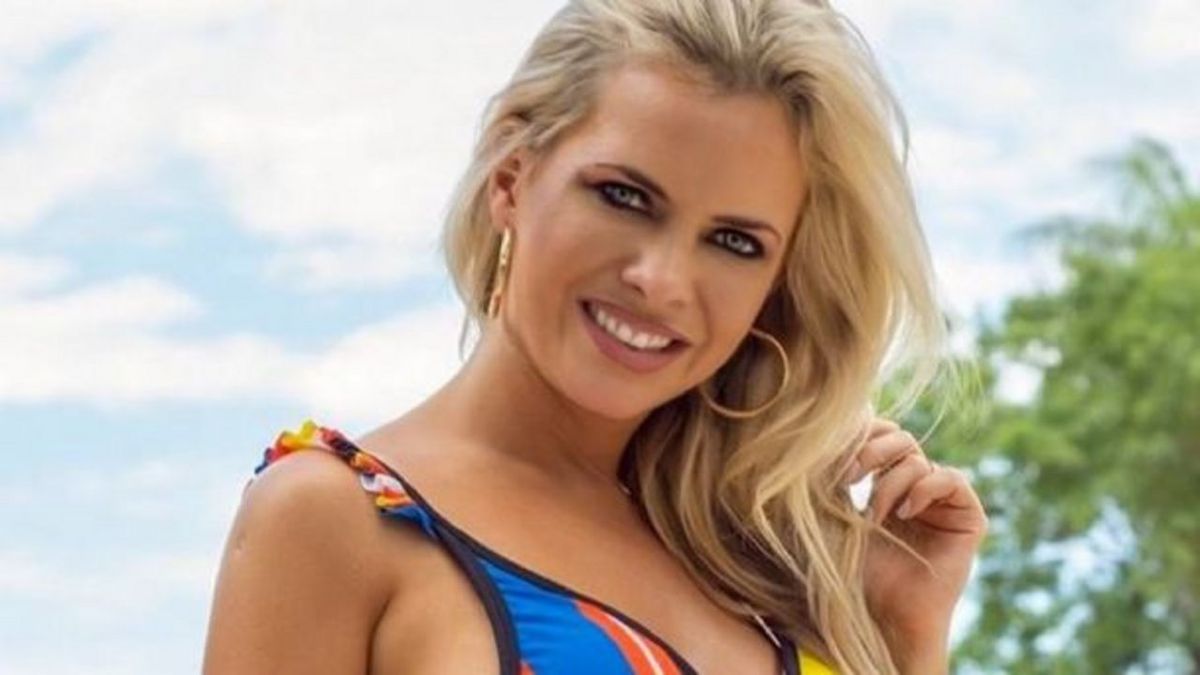 Bodychains y diminuta,&nbsp; Alejandra Maglietti se puso su bikini más hot y dinamitó Brasil