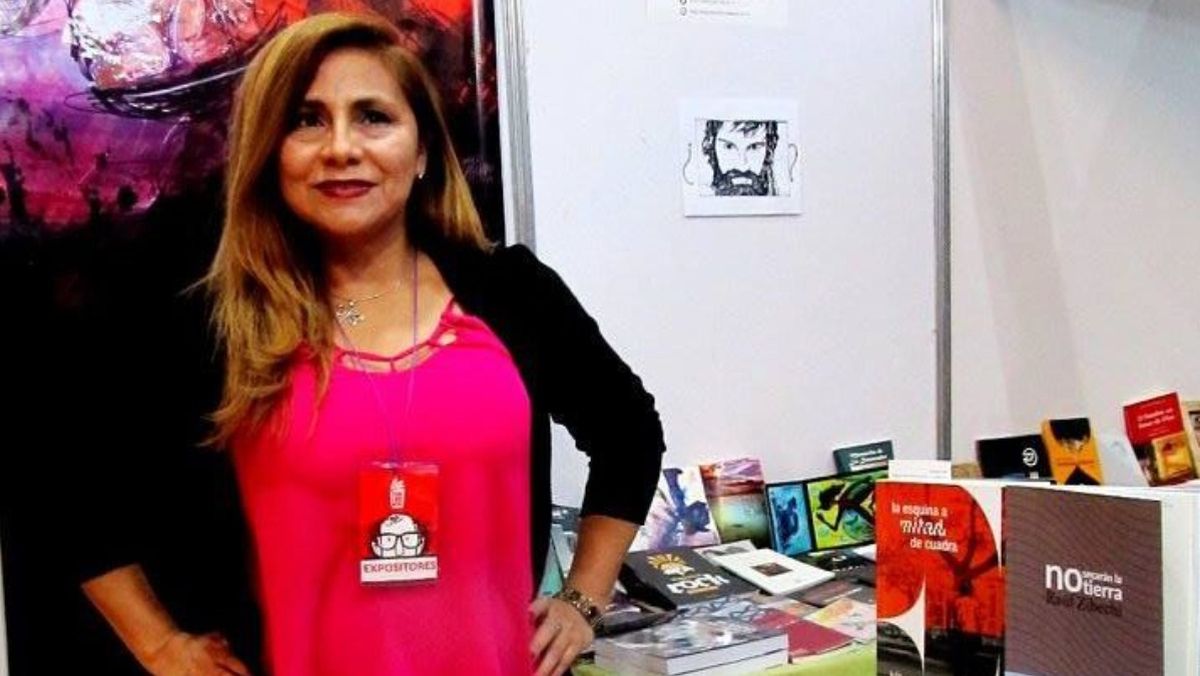 Sandra Flores Ruminot, poeta, docente y activista. Sandra Flores Ruminot, poeta, docente y activista.