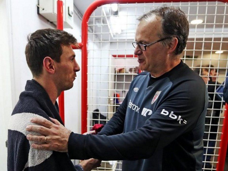 Messi y Bielsa, ambos surgidos de Newell's, se cruzaron cuando el Loco dirigió en España.