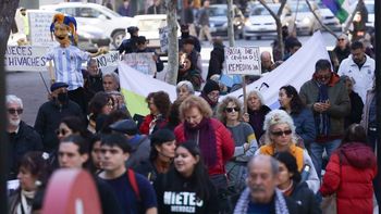 Estimaron que las leyes previsionales comprometen 30% menos el PBI de lo que proyectó Caputo
