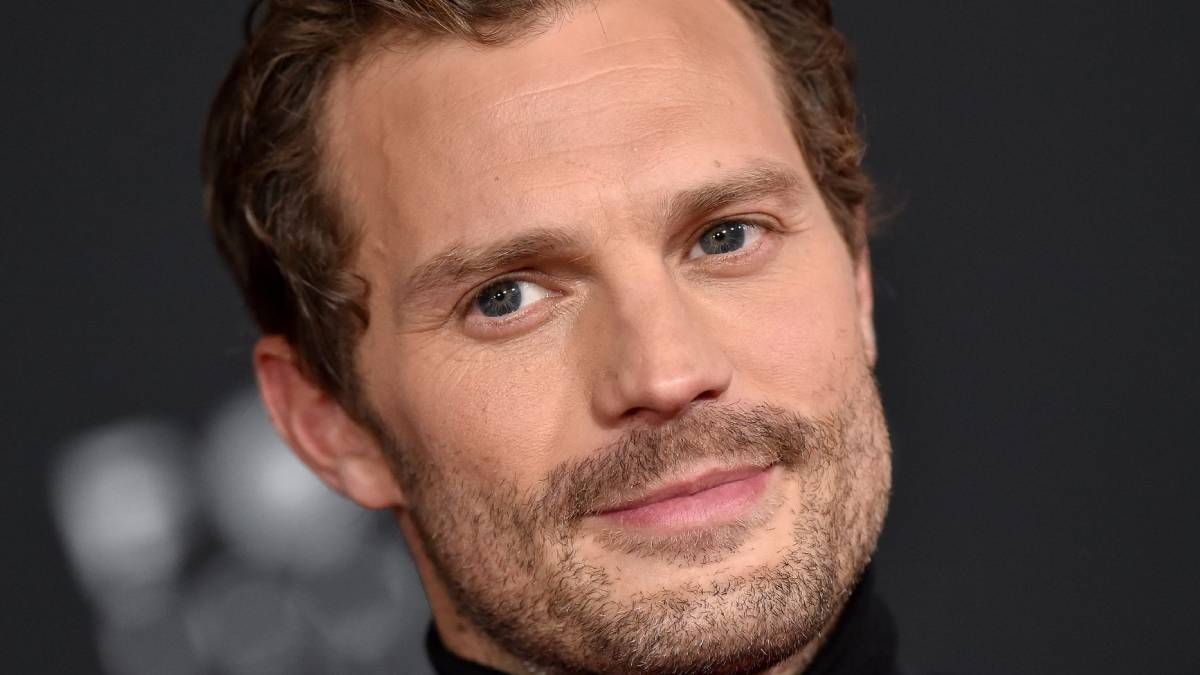 Jamie Dornan brilla en la segunda temporada de El turista en Netflix.