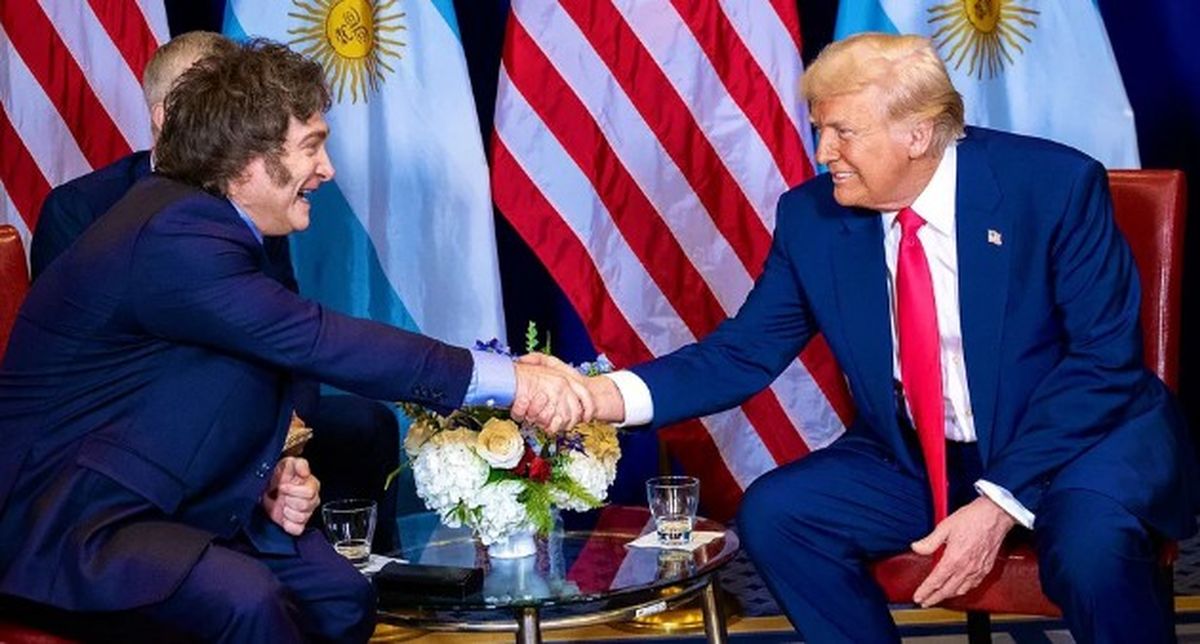 Milei anunció que partirá este lunes por la noche a Estados Unidos para reunirse con Trump