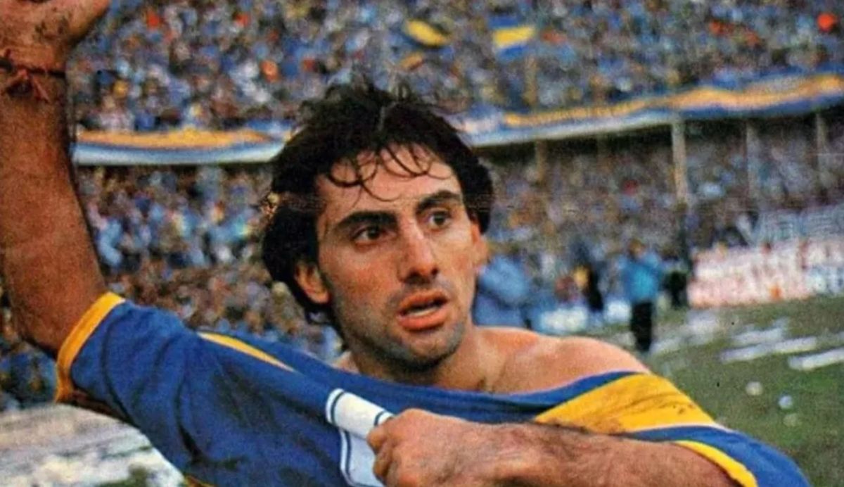 Diego Latorre convirti&oacute; 77 goles y gan&oacute; tres t&iacute;tulos con la Azul y Oro.