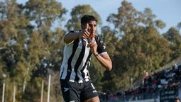 El defensor Joaquín Varela palpitó el choque ante Deportivo Morón en el Vìctor Legrotaglie.