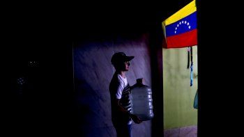 Venezuela paralizada por un nuevo apagón masivo tuvo que decretar un feriado