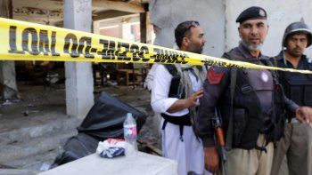Los ataques a una colonia cristiana y un tribunal sacudieron a Pakistán