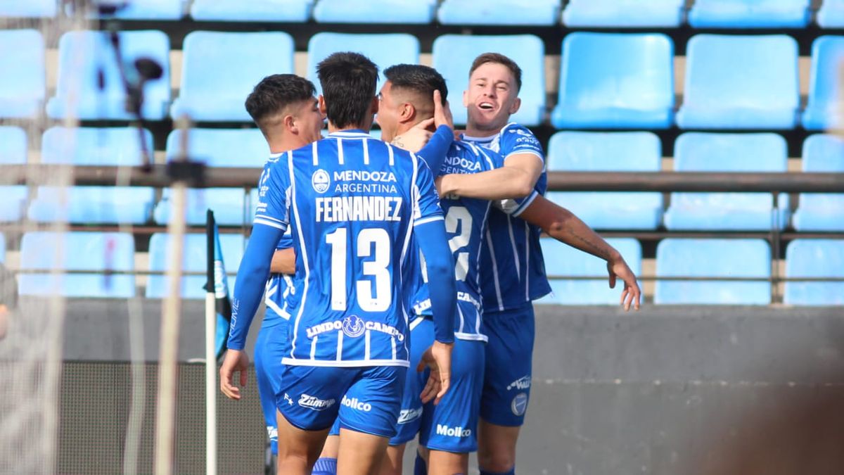 El equipo de Oldrá clasificó a octavos de final de Copa Argentina. El equipo de Oldrá clasificó a octavos de final de Copa Argentina.