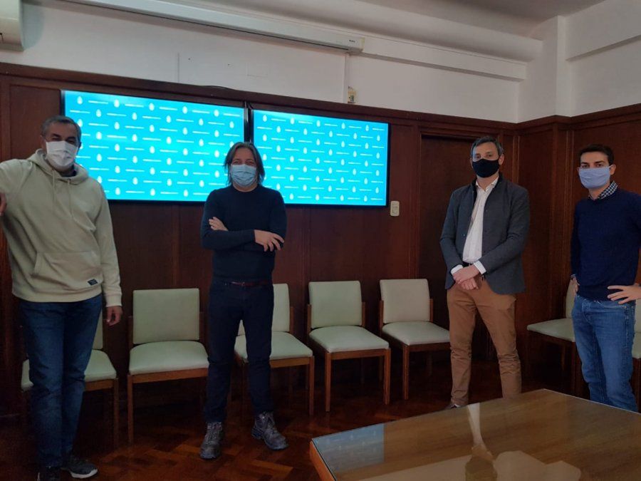 GNL. Hubo reunión entre autoridades de Gobierno, Emesa y Galileo.