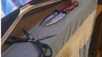 Cómo es el ritual del cuchillo y las tijeras para que gane Argentina: qué significa y por qué tantos lo hacen