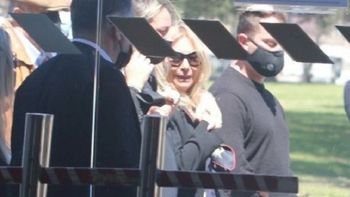 El desgarrador funeral del marido de Ana Rosenfeld