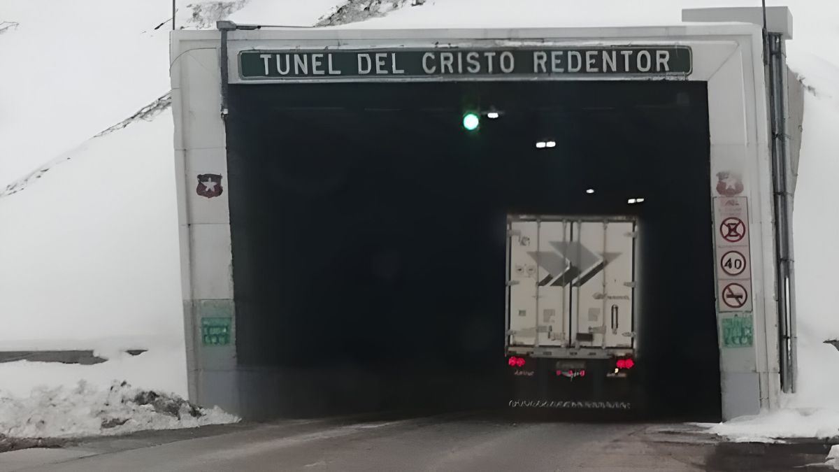 Los 150 mendocinos varados en Chile lograron pasar y ya estan del lado argentino.